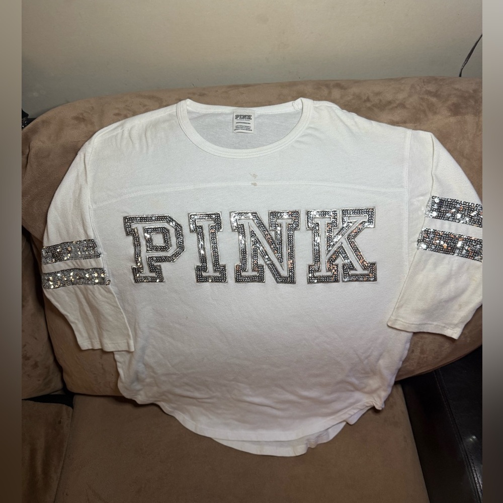 %%** ———> bundle.w.me 2/$16 PINK** Victoria’s Secret Women’s X-Small 3/4 Sequin